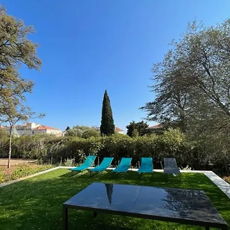 Demeure Familiale Coeur De A Pied Saint-Raphael (Var)